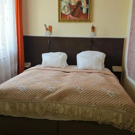 Parish Bull Otel Kisvárda